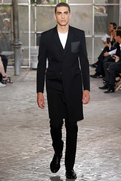Look 53